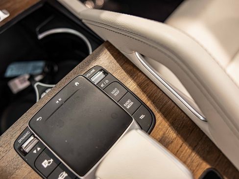 Used 2022 Mercedes-Benz GLE 450 4MATIC w/ Revised AMG Line Exterior image 30