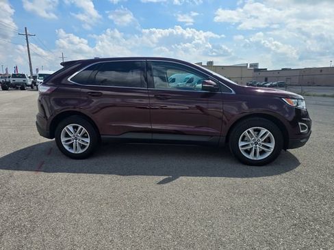 Used 2018 Ford Edge SEL w/ Equipment Group 201A FWD image 2