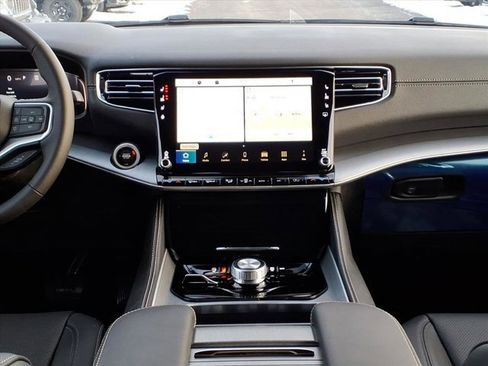 New 2026 Jeep Grand Wagoneer Limited image 7