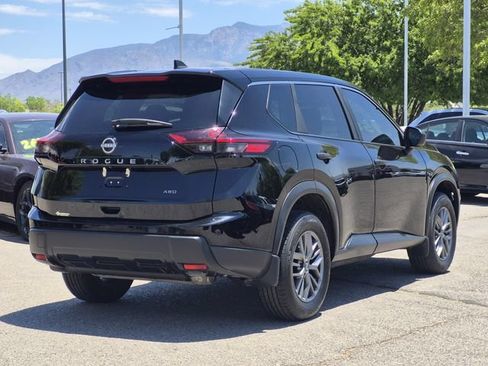 Certified 2025 Nissan Rogue S AWD/4WD image 3