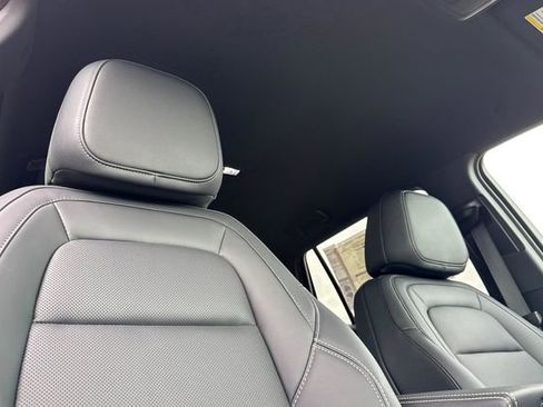 New 2026 GMC Terrain Elevation w/ Elevation Premium Package AWD/4WD image 19