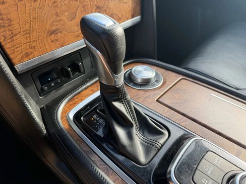 Used 2021 Nissan Armada SL w/ Captain's Chairs Package image 40