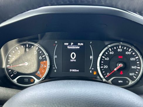 Certified 2023 Jeep Renegade Latitude w/ Premium Group AWD/4WD image 26