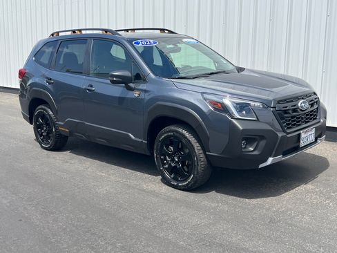 Used 2025 Subaru Forester Wilderness w/ Wilderness Package AWD/4WD image 8