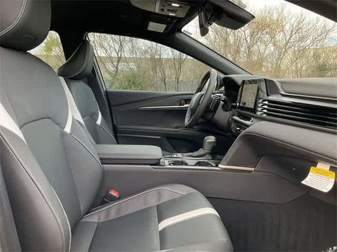 Certified 2025 Toyota Camry SE image 17