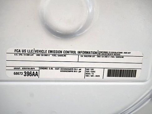 Certified 2025 Jeep Wagoneer Series II image 39