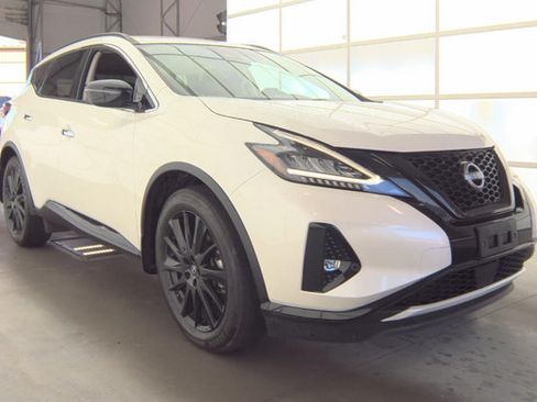Used 2023 Nissan Murano SV w/ SV Midnight Edition Package AWD/4WD image 2
