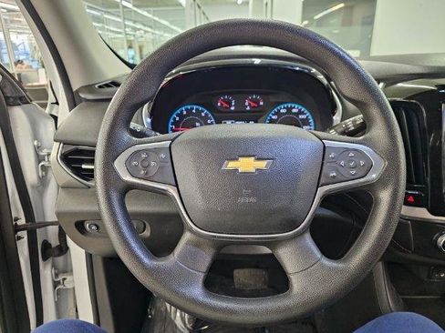 Used 2021 Chevrolet Traverse LS AWD/4WD image 10