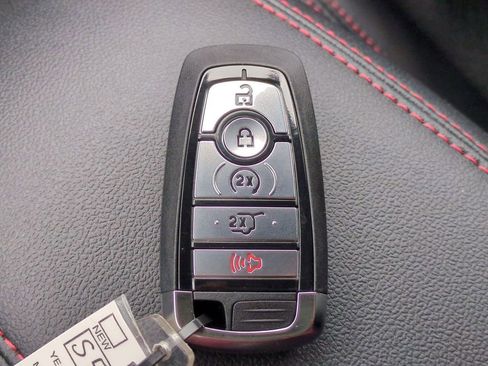 New 2025 Ford Escape ST-Line w/ Equipment Group 301A image 29