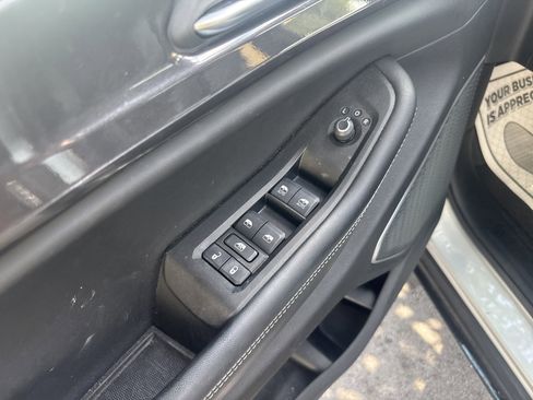 Used 2021 Jeep Grand Cherokee L Laredo image 17