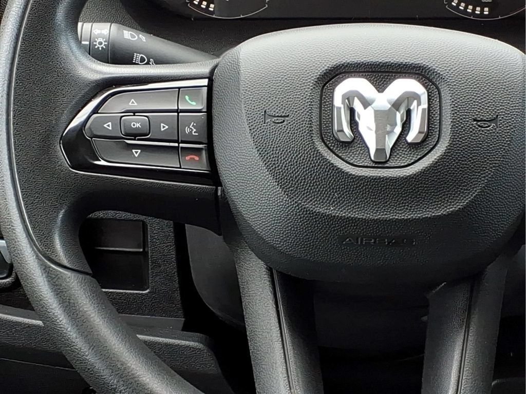 Used 2023 RAM ProMaster 2500 FWD image 10