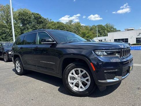 Used 2023 Jeep Grand Cherokee L Limited AWD/4WD image 1