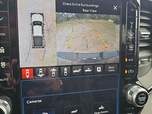 Used 2024 RAM 2500 Limited AWD/4WD image 47