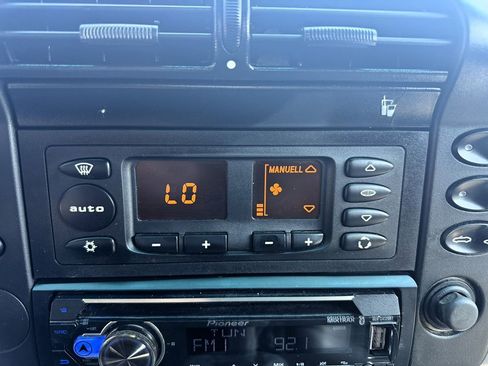 Used 2004 Porsche Boxster image 26