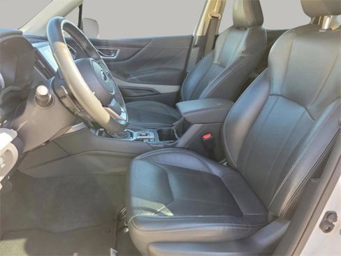 Used 2023 Subaru Forester Limited image 9