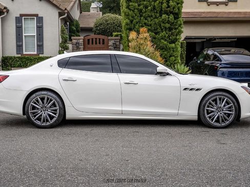 Used 2023 Maserati Quattroporte GT RWD image 9