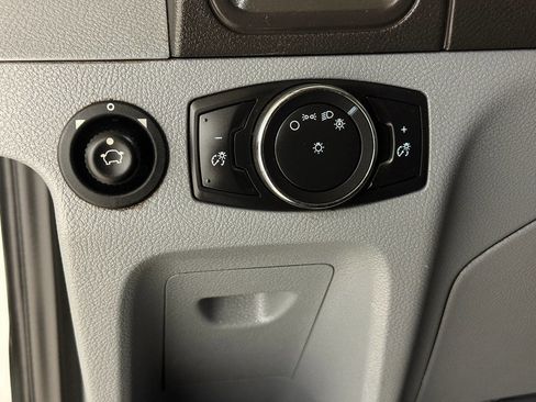 Used 2015 Ford Transit 350 XLT image 58