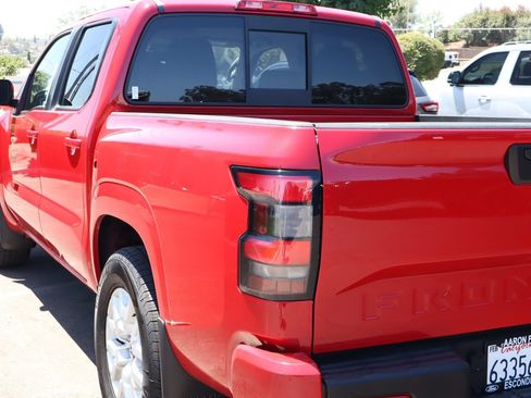 Used 2022 Nissan Frontier SV RWD image 16