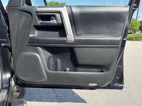 Used 2018 Toyota 4Runner SR5 image 23