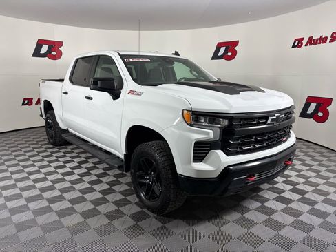 Used 2023 Chevrolet Silverado 1500 LT Trail Boss w/ Protection Package image 9