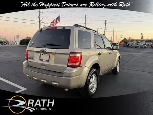 Used 2011 Ford Escape XLT w/ 202A Rapid Spec Order Code image 8