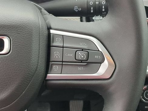 Used 2025 Jeep Compass Limited AWD/4WD image 23