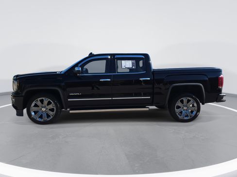 Used 2017 GMC Sierra 1500 Denali w/ Denali Ultimate Package image 8