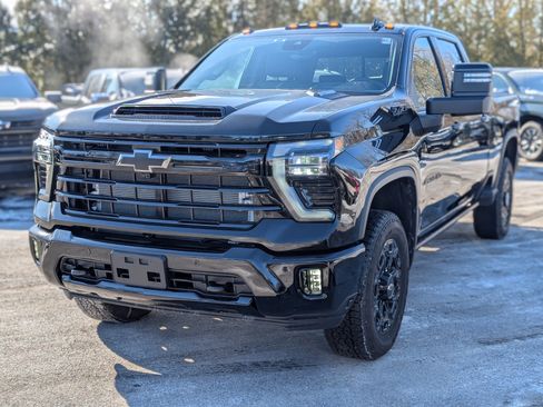 Used 2024 Chevrolet Silverado 2500 LTZ w/ LTZ Plus Package image 14