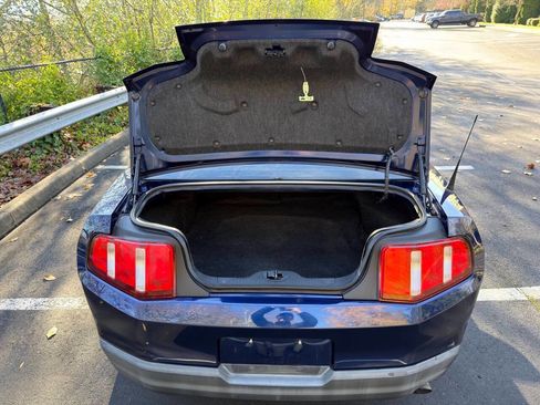 Used 2010 Ford Mustang Premium image 7