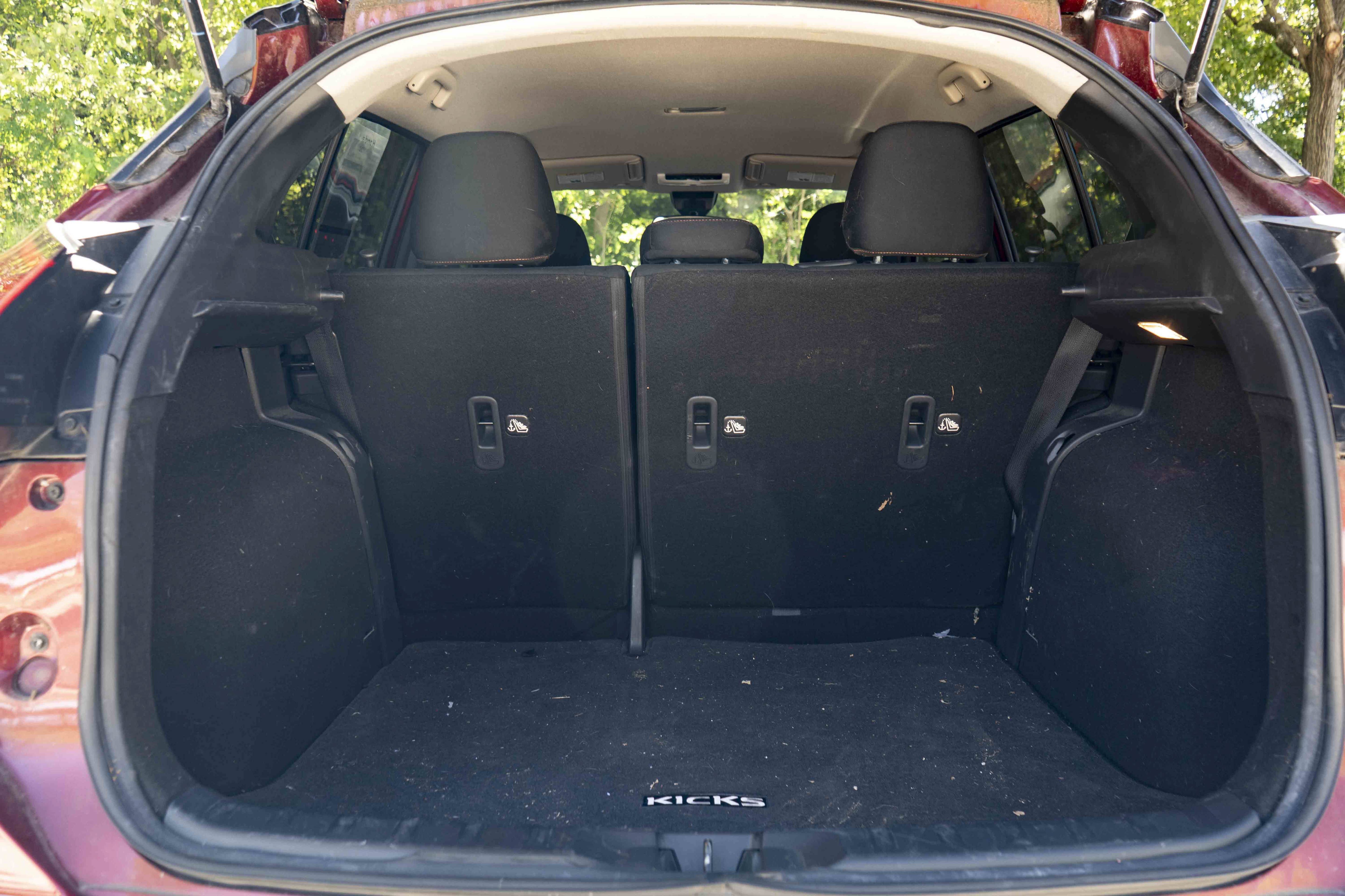 Used 2023 Nissan Kicks SR FWD image 36