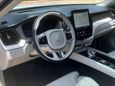 Certified 2026 Volvo XC60 B5 Ultra AWD/4WD image 17