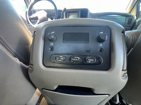 Used 2005 Chevrolet Silverado 2500 LT w/ Heavy-Duty Power Package RWD image 19