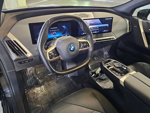 Used 2024 BMW iX xDrive50 w/ Premium Package AWD/4WD image 2