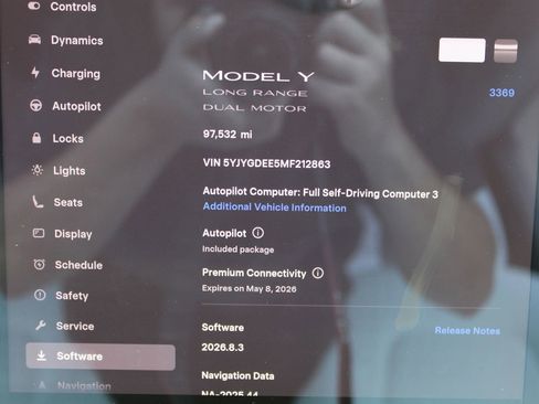 Used 2021 Tesla Model Y Long Range AWD/4WD image 24