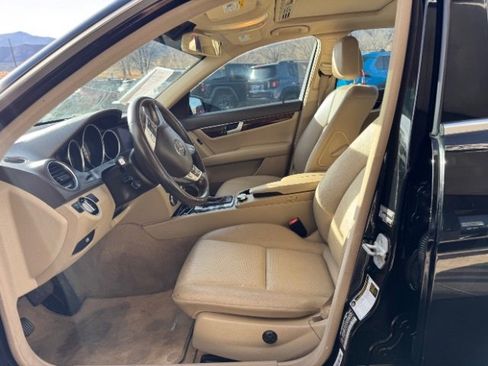 Used 2014 Mercedes-Benz C 300 4MATIC Sedan image 16