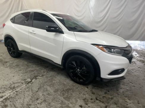 Used 2022 Honda HR-V Sport image 3
