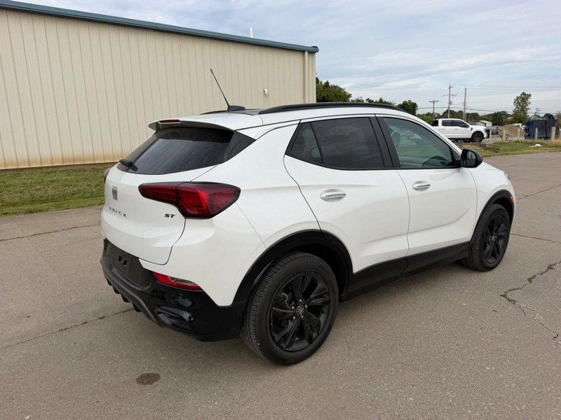 Used 2024 Buick Encore GX Sport Touring w/ Comfort Package FWD image 3