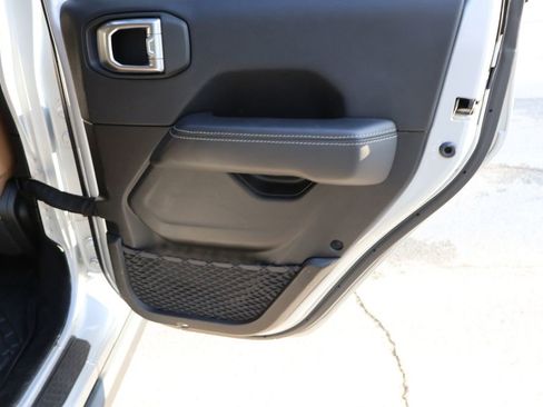 Used 2022 Jeep Wrangler Unlimited Rubicon 4xe w/ Cold Weather Group image 12