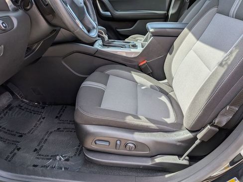 Used 2025 Chevrolet Blazer LT FWD image 24
