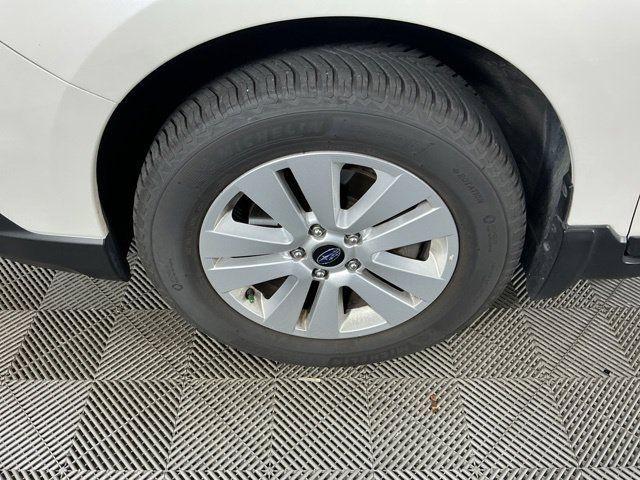 Used 2015 Subaru Outback 2.5i Premium w/ Popular Package #2 AWD/4WD image 9