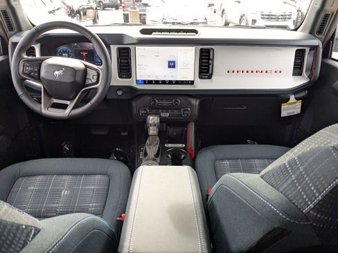 New 2026 Ford Bronco Heritage Edition image 15