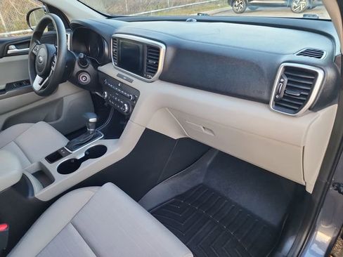 Used 2020 Kia Sportage LX w/ LX Popular Package image 14