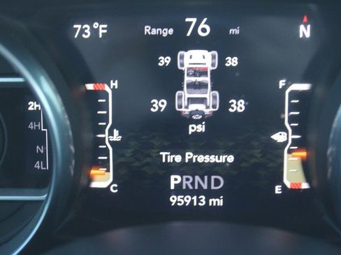 Used 2018 Jeep Wrangler Unlimited Sahara image 19