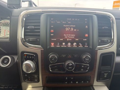 Used 2017 RAM 1500 Laramie w/ Convenience Group image 13