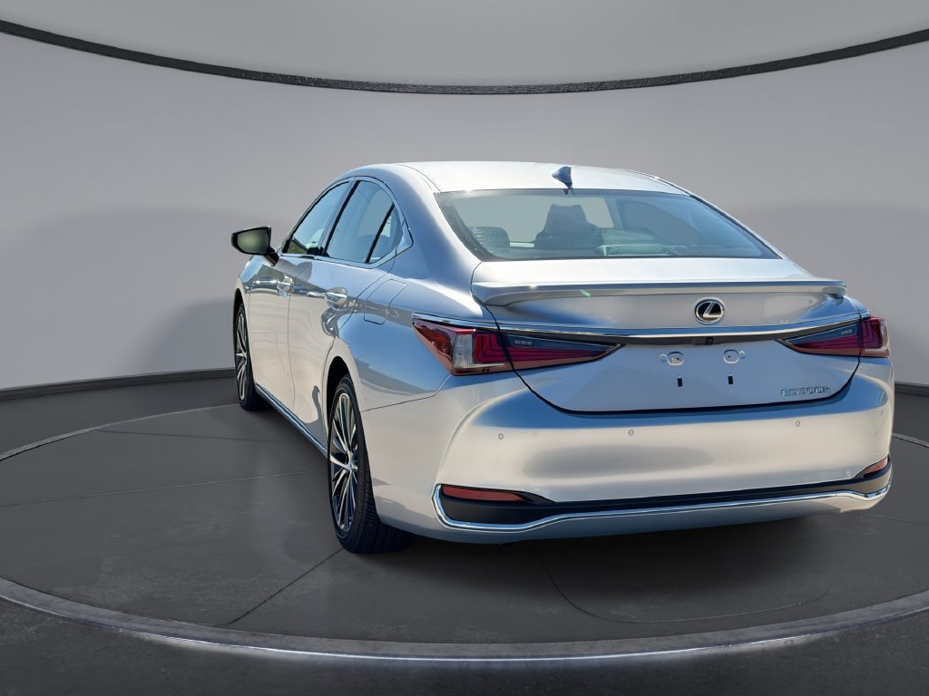 Certified 2025 Lexus ES 300h w/ Premium Package FWD image 10