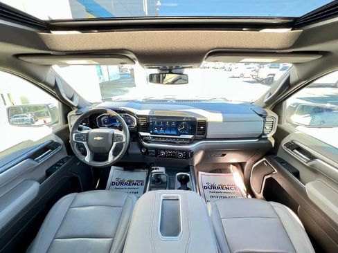 Used 2022 Chevrolet Silverado 1500 LTZ w/ LTZ Premium Package image 2