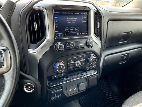 Used 2022 Chevrolet Silverado 2500 LT w/ Convenience Package AWD/4WD image 6