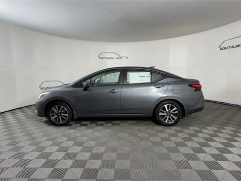 Used 2025 Nissan Versa SV w/ Trunk Package image 5