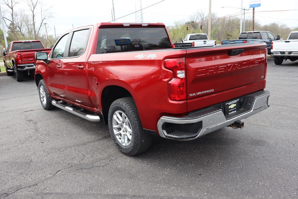 Used 2023 Chevrolet Silverado 1500 LT w/ Protection Package AWD/4WD image 3