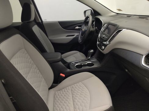 Used 2020 Chevrolet Equinox LT FWD image 19